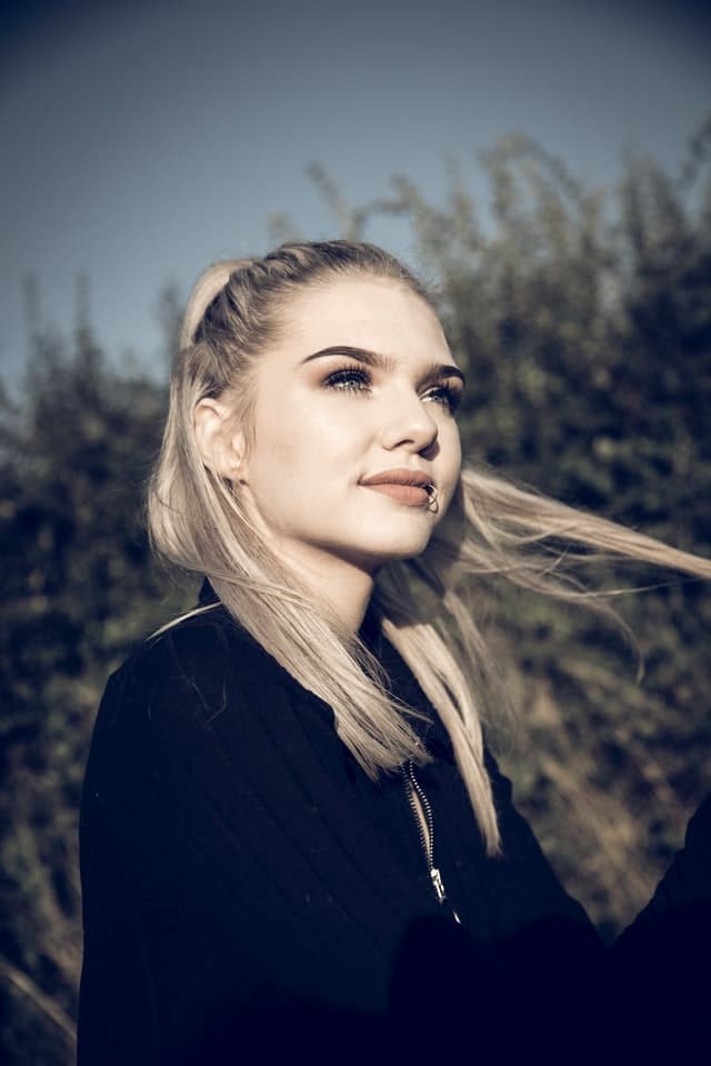 best ash blonde hair dye featured-image