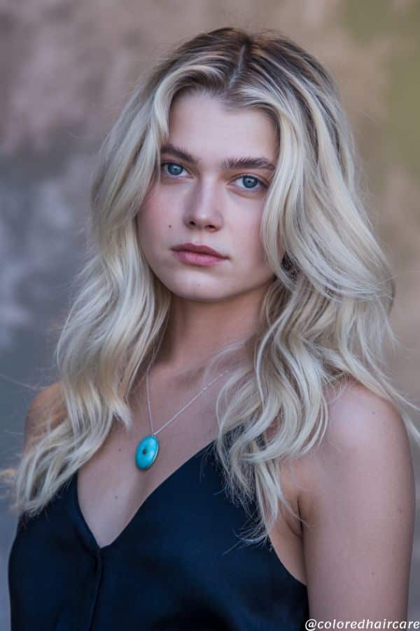 10 Blonde Highlight Ideas That’ll Make You Feel Like the Main Character 3 face framing ash blonde highlights