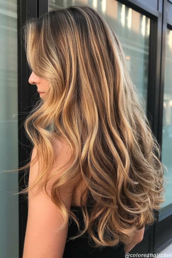 10 Honey Caramel Brown Hair Ideas That Prove Warm Tones Are Hot Right Now 2 honey caramel highlights