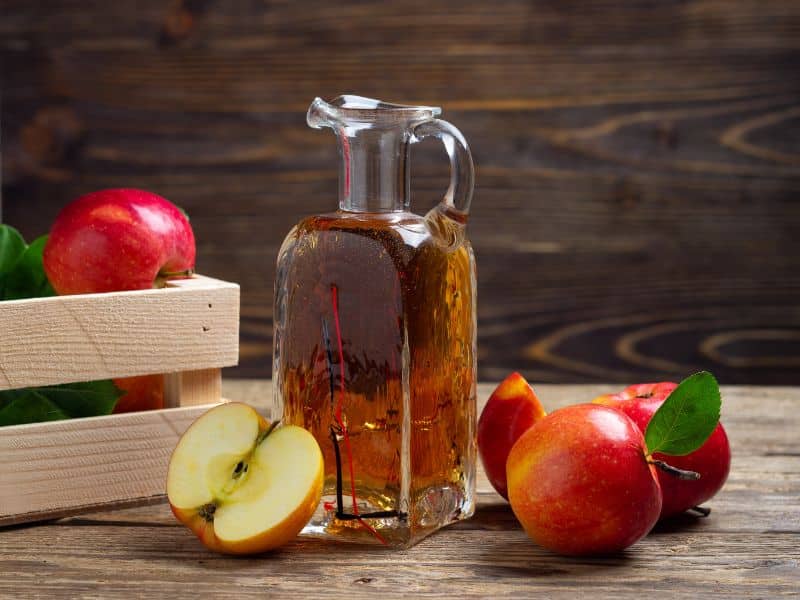 does vinegar set hair dye