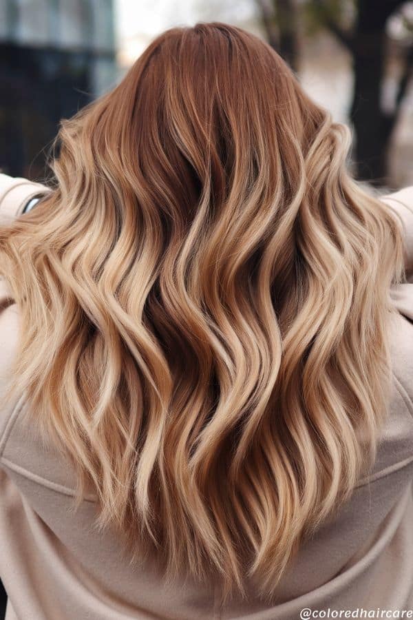 strawberry blonde balayage hair color ideas