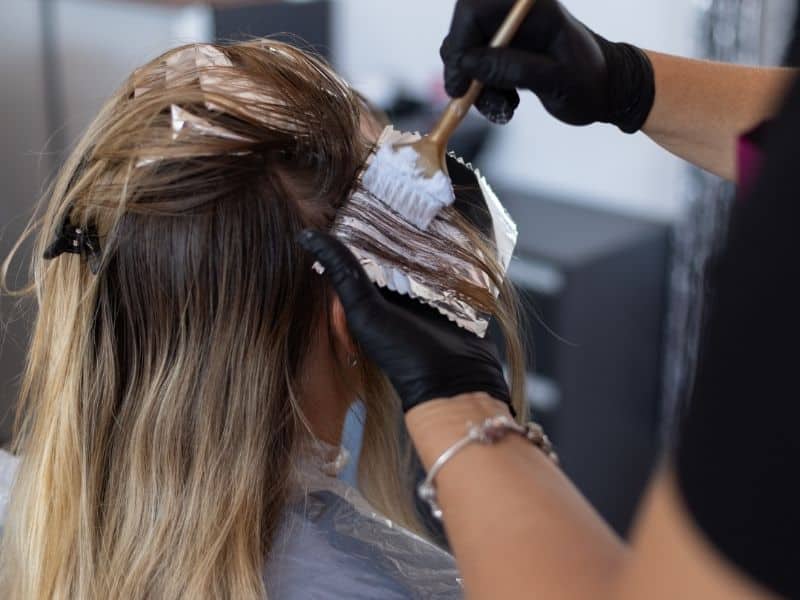 Revive Your Bleached Hair: 6 Best Shampoo & Conditioners 2026 2 best shampoo and conditioner for bleached hair being bleached