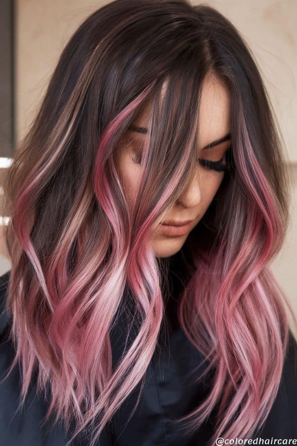 Face-Framing Pink Stripes