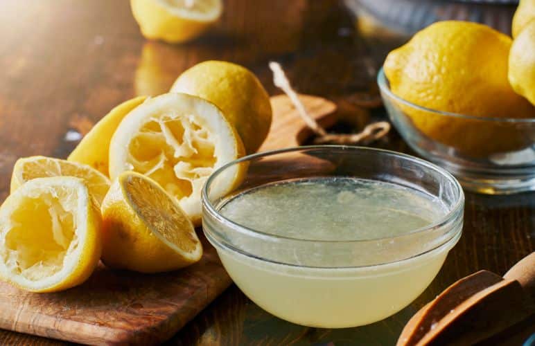 Eco-Friendly Hair Dyes: The Rise of Sustainable Hair Coloring 4 natural hair coloring lemon juice