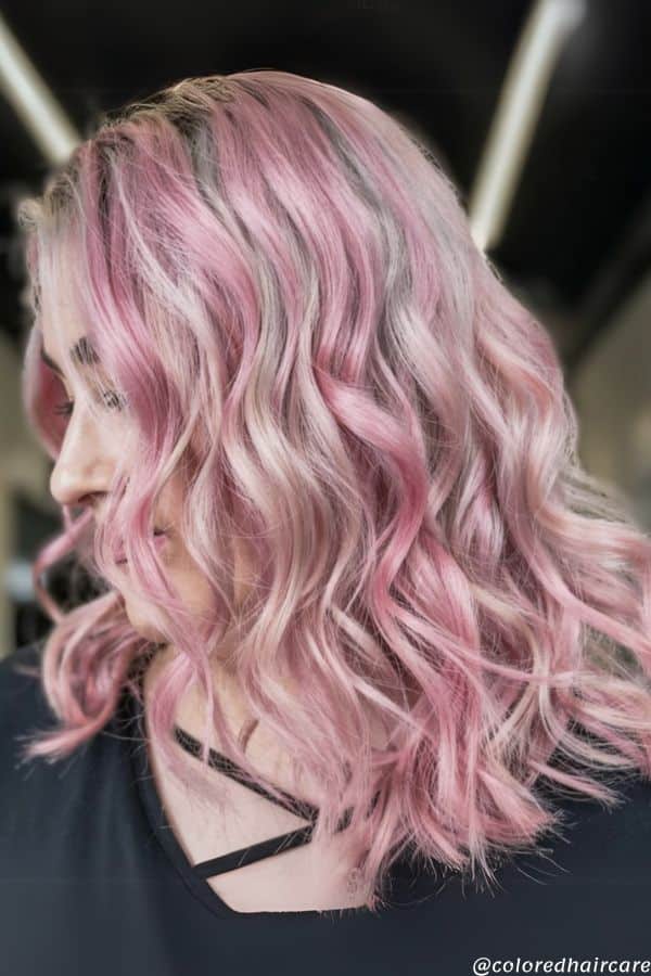 15 Blonde Hair With Pink Highlights Styles That Are Insanely Pretty 8 Classic Pink Streaks in Blonde Hair