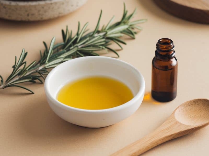 DIY hair mask castor oil, coconut oil, rosemary for hair growth 